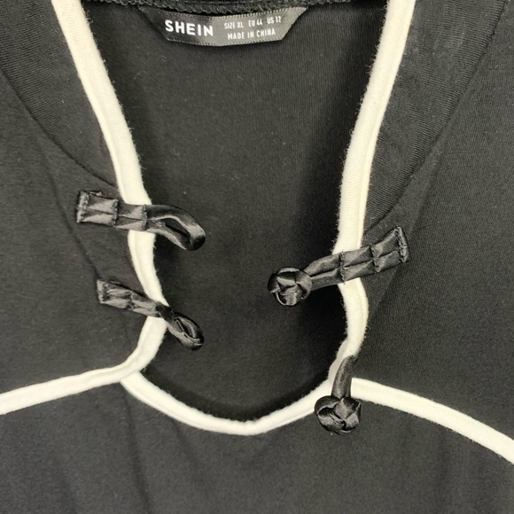 SHEIN Contrast Binding Mandarin Collar Crop Top #141 - Picture 4 of 6